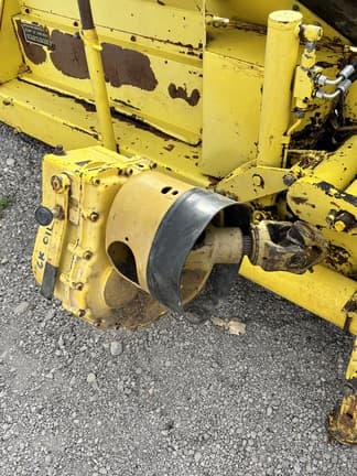 Image of John Deere 688 equipment image 4