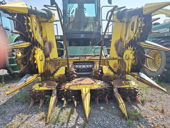 Image of John Deere 688 equipment image 2