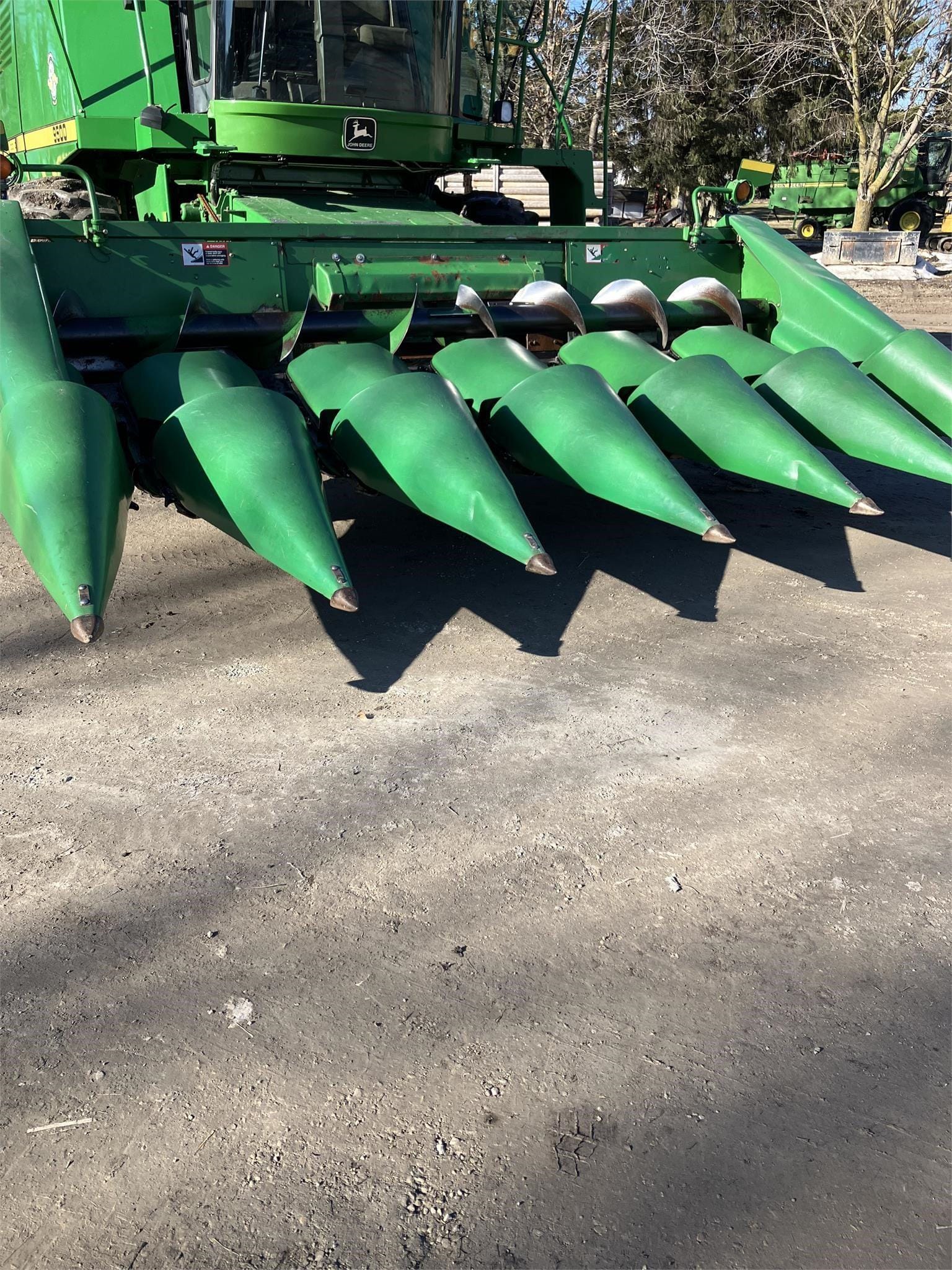 2000 John Deere 693 Equipment Image0