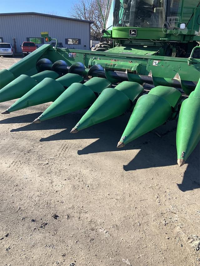 Image of John Deere 693 equipment image 1