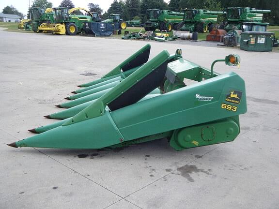 Image of John Deere 693 equipment image 4