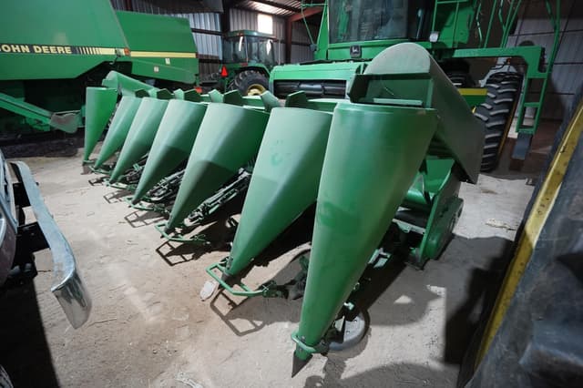 Image of John Deere 694 equipment image 2