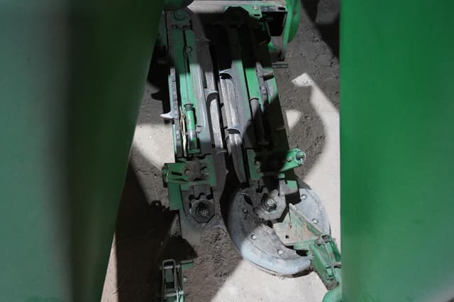 Image of John Deere 694 equipment image 4