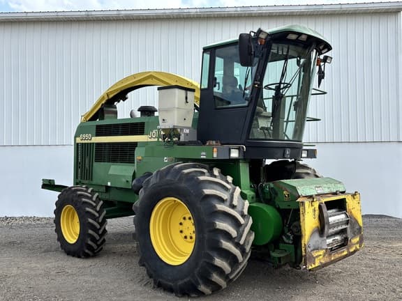 Image of John Deere 6950 Primary image