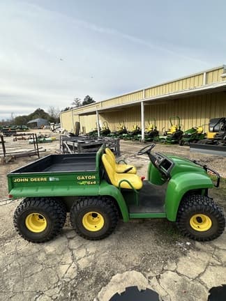 Main image John Deere Gator 6x4