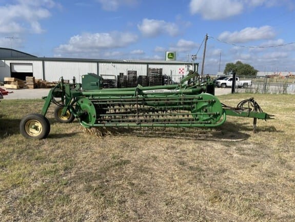 2000 John Deere 705 Equipment Image0