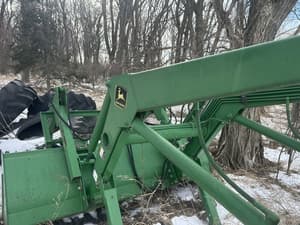 2000 John Deere 720 Image