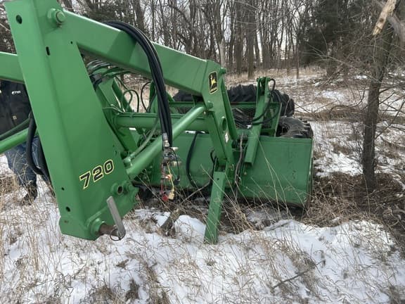 Image of John Deere 720 equipment image 4