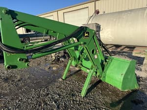 2000 John Deere 720 Image