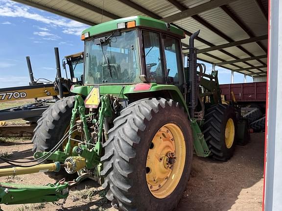 Image of John Deere 7210 equipment image 3