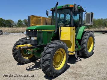 Main image John Deere 7210