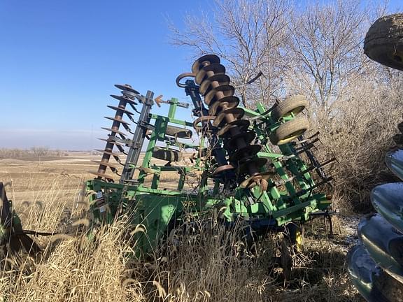 Image of John Deere 726 equipment image 2