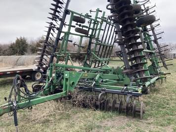 Main image John Deere 726