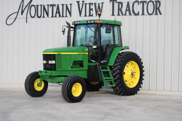 Image of John Deere 7410 equipment image 1