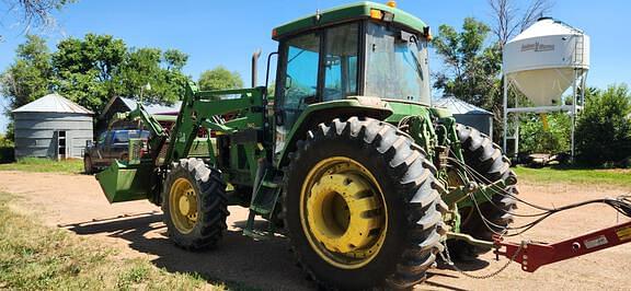 Image of John Deere 7410 equipment image 2
