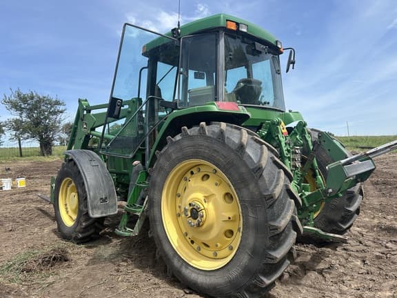 Image of John Deere 7410 equipment image 3