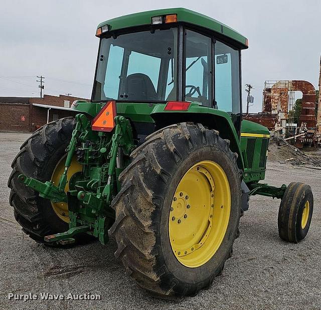 Image of John Deere 7410 equipment image 4