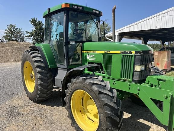 Image of John Deere 7510 equipment image 1