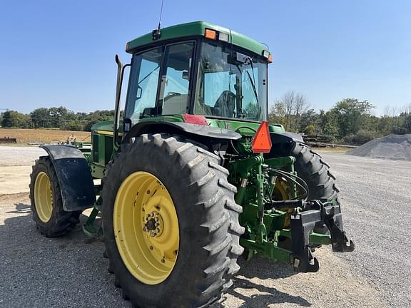 Image of John Deere 7510 equipment image 3