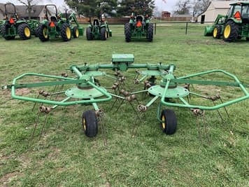 Main image John Deere 752