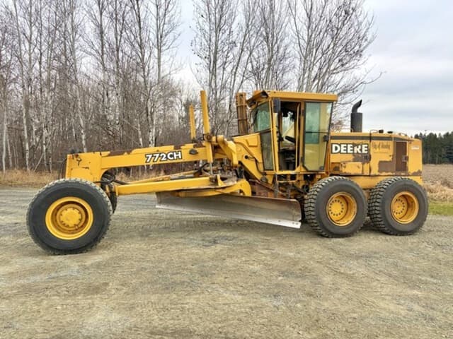 Image of John Deere 772CH equipment image 2