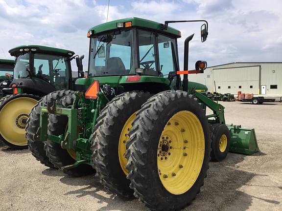 Image of John Deere 7810 equipment image 4