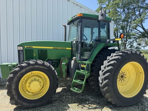 2000 John Deere 7810 Equipment Image0
