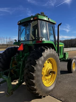 Image of John Deere 7810 equipment image 3
