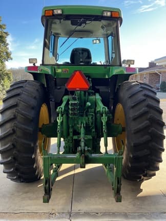 Image of John Deere 7810 equipment image 2