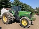 2000 John Deere 7810 Image