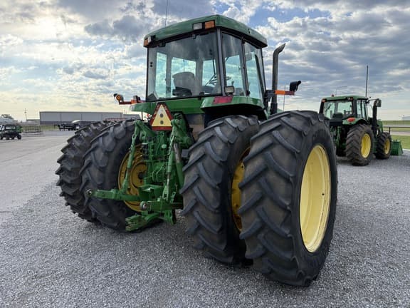 Image of John Deere 7810 equipment image 3