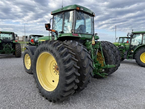 Image of John Deere 7810 equipment image 1