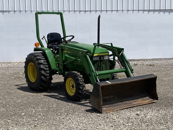 2000 John Deere 790 Equipment Image0