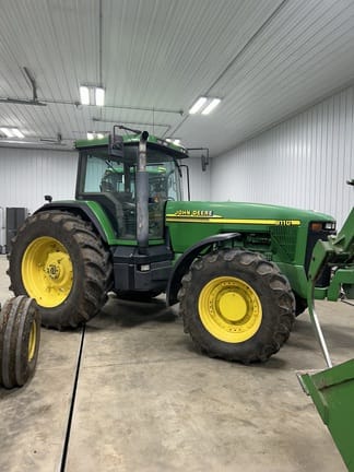 2000 John Deere 8110 Equipment Image0