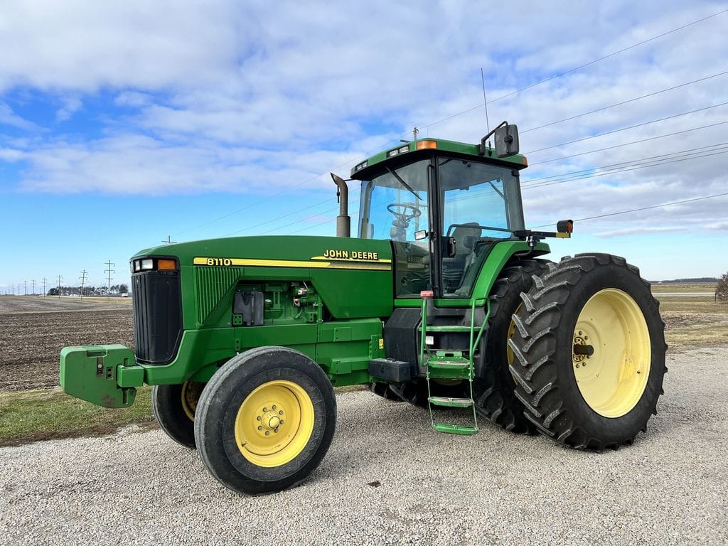 Main image John Deere 8110
