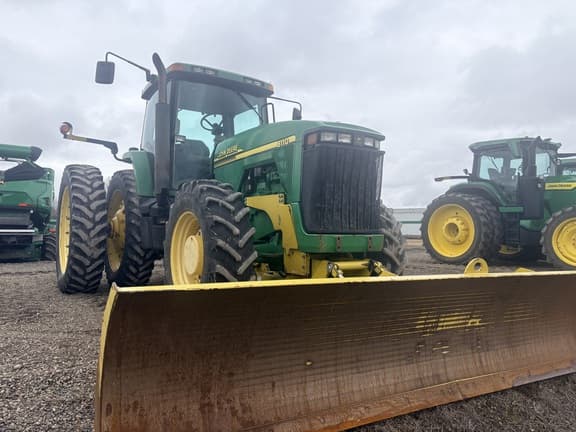 Image of John Deere 8110 equipment image 1