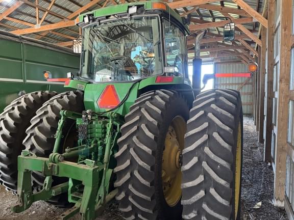 Image of John Deere 8210 equipment image 3