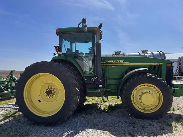 Image of John Deere 8310 equipment image 1