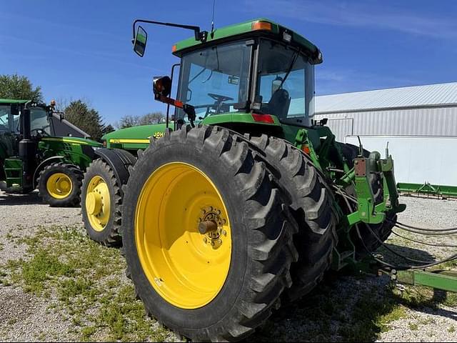 Image of John Deere 8310 equipment image 2
