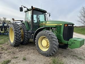 2000 John Deere 8310 Image