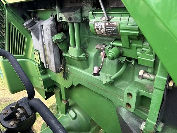 Image of John Deere 8310 equipment image 2