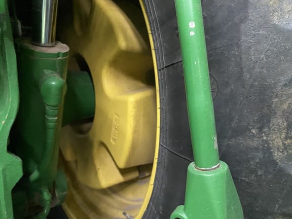 Image of John Deere 8310 equipment image 4