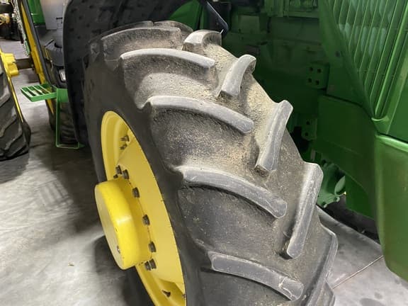 Image of John Deere 8310 equipment image 2