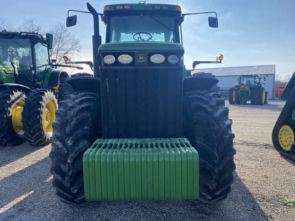 Image of John Deere 8310 equipment image 2