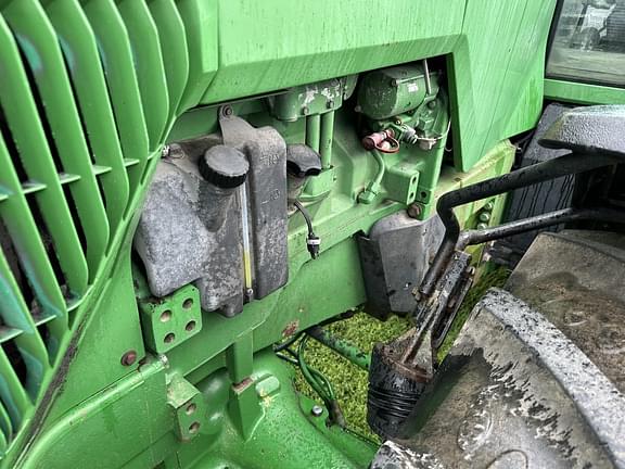 Image of John Deere 8410 equipment image 4