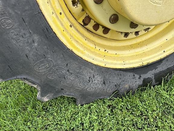 Image of John Deere 8410 equipment image 3