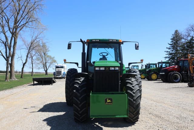 Image of John Deere 8410 equipment image 3