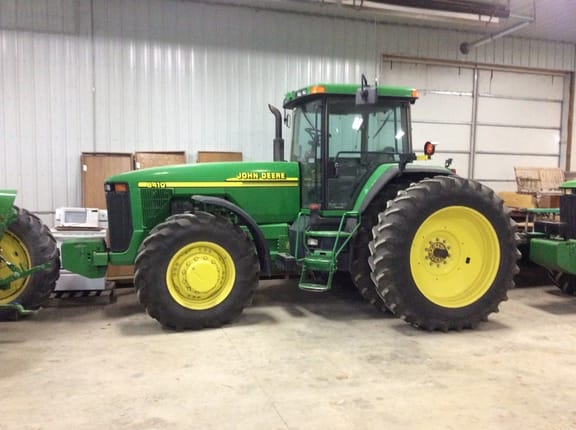Main image John Deere 8410