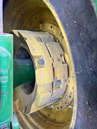 Image of John Deere 8410 equipment image 3