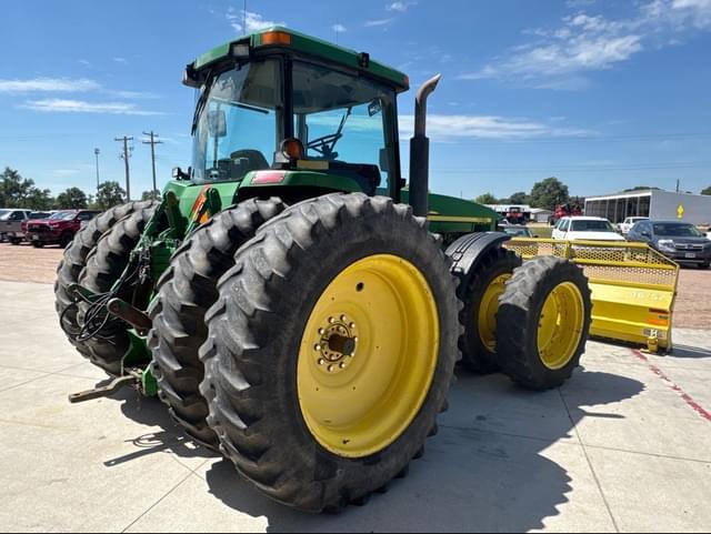 Image of John Deere 8410 equipment image 4